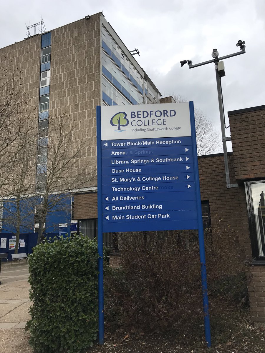We have just arrived @bedfordcollege to inform students about the summer of a life time waiting to happen with <a href="/CampAmerica69/">Camp America</a>. #iamca