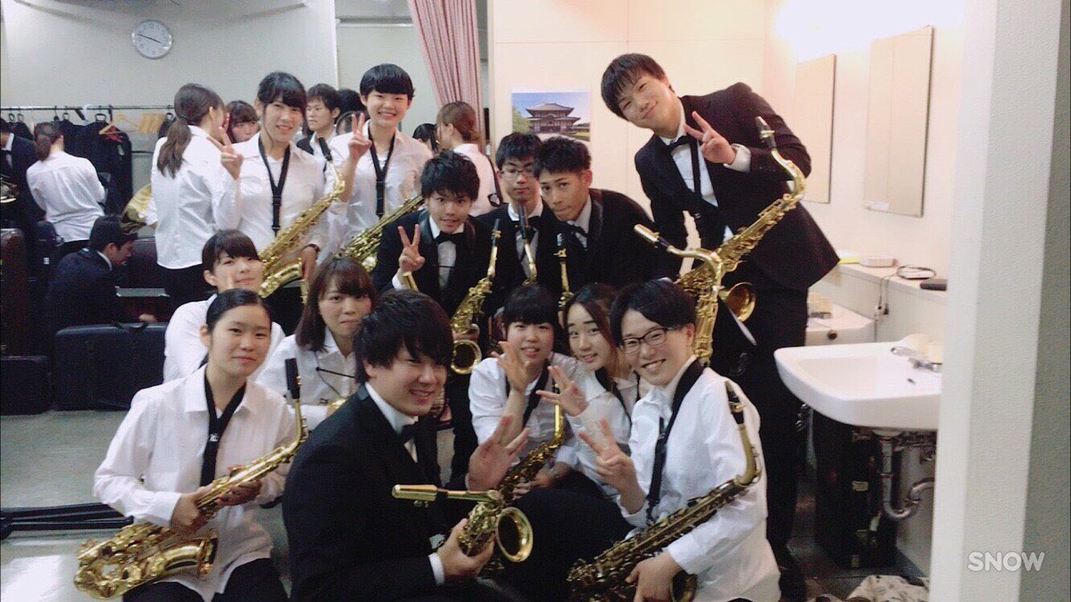 yubb_teien20's tweet photo. 【パート紹介】
今日は学校で行う最後の練習でした！
明日からいよいよホール練🔥🔥

定演まであと4日！
今日はサックスパートの紹介🎷🎷

｟ひとこと｠
おっす！オラたちサックスパート！みんな、定演来てくれよな！！ https://t.co/bGqt99LgSh