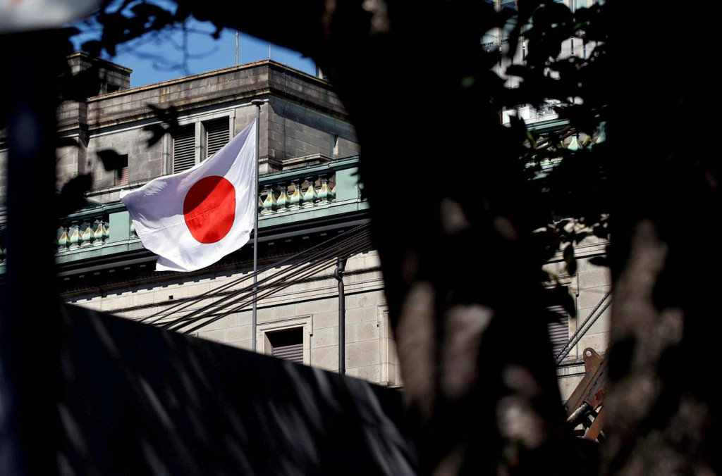 Reuters's tweet photo. Kuroda's tough task: navigating the long road toward stimulus exit https://t.co/W4zU9lj0UF https://t.co/9pTBQCL3XB