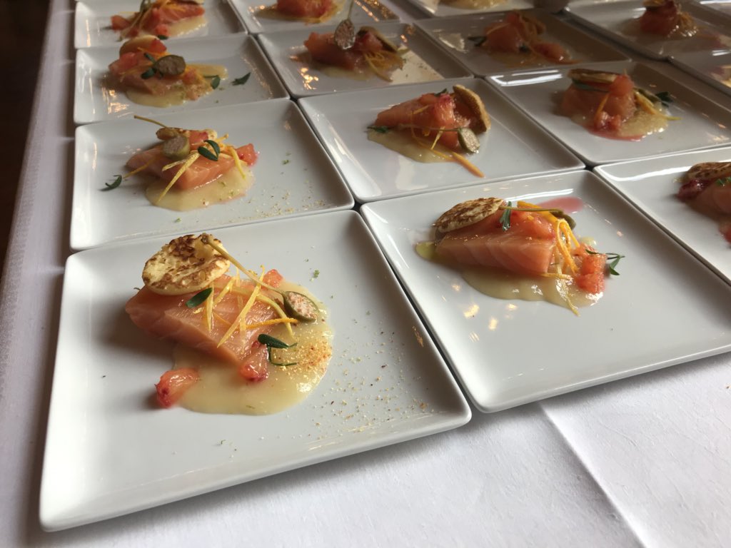 flight_report's tweet photo. Le chef Alain Ducasse et les nombreux 👨🍳 sont partenaires de l’opération et cuisineront dans des restaurants et ambassades.
@AirFranceFR organisera des vols événementiels le 21 mars comme le #AF072 vers @flyLAXairport 🇺🇸 avec @bassosommelier 🍷 https://t.co/DzcBl4U10p