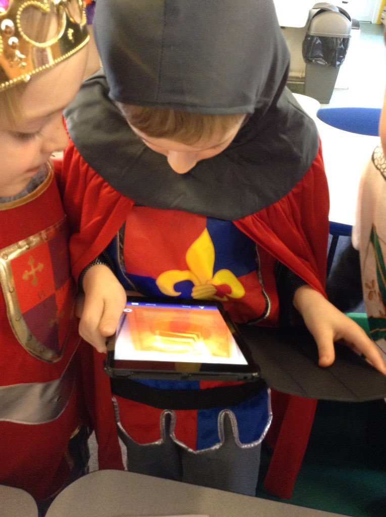 HMC_School's tweet photo. We turned creatures to life using iPads #amazing #isitmagic #creativelearning @naceuk @Crayola https://t.co/L8SDrYlIoF