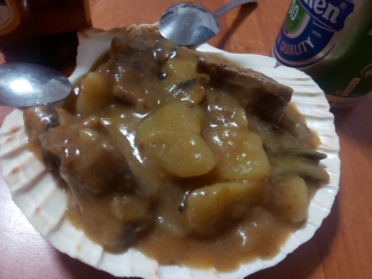 TAPA DEL DÍA, VIEIRA RELLENA DE PATATAS GUISADAS CON COSTILLAS irdetapeo.blogspot.com.es/2018/03/tapa-d…