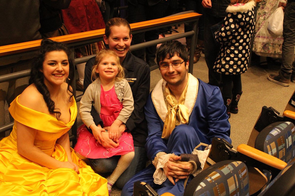 StagelessPlayer's tweet photo. Please consider donating to #WNEgives to support current and future Golden Bears and to support the Stageless Players! @WNEalumni https://t.co/L4VTdlHCyu