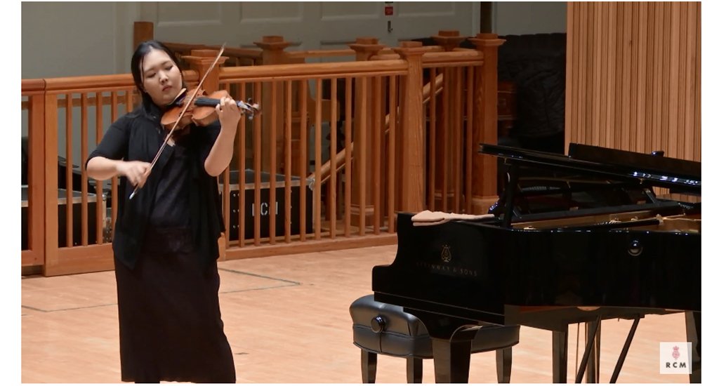 RCMLondon's tweet photo. Tune in at https://t.co/lR2niqTNO2 to see Anna Lee working on Milstein’s brilliant Paganiniana with Maxim Vengerov #RCMLive https://t.co/7aB9VCPAtr