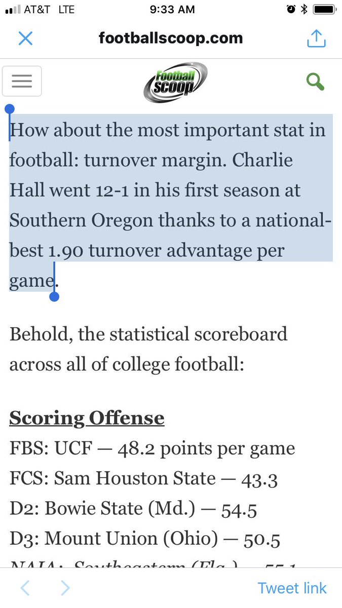 Dusty_Harrah's tweet image. .@SOU_Football and @CoachHall_SOU getting some love from @FootballScoop.  @CoachG_SOU’s defense was nasty &amp;amp; @Coachfozz’s offense didn’t cough it up. footballscoop.com/news/tracking-…