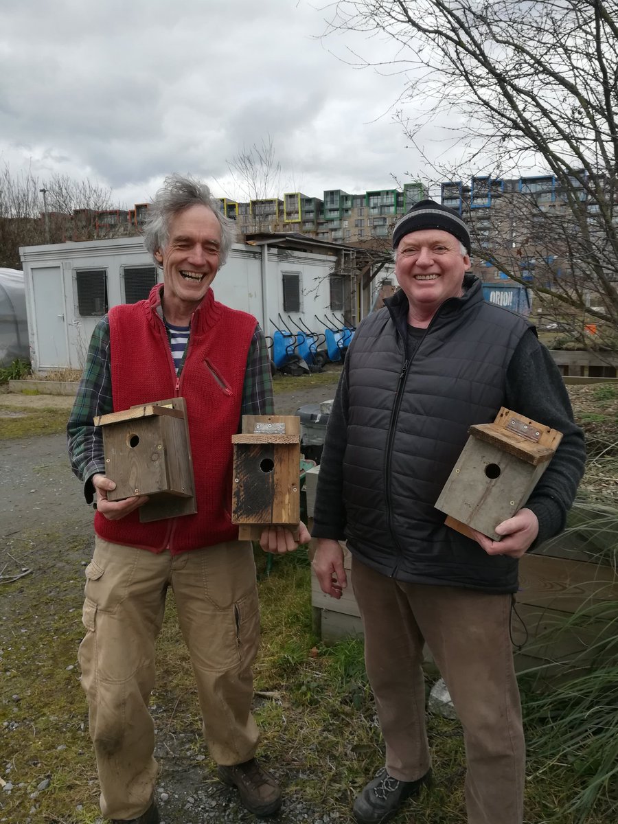 ptives's tweet photo. One happy recipient of bird boxes (in red @Richstories )  made by@meninshedsAUK at @mycenaehouse with a bit of help by @EGRA_London . Going to #westcombe woodlands in East Greenwich. #Keeping it in the community. https://t.co/gMS3ATsLOM