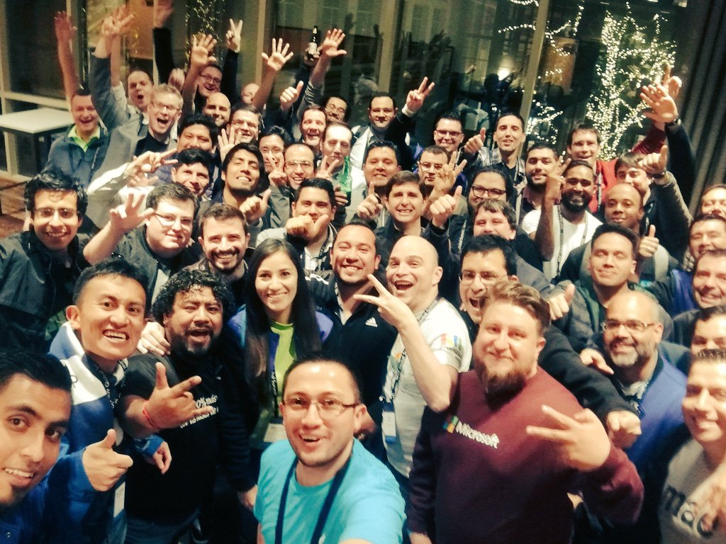 kzfabi's tweet image. #LATAM MVPs #selfie at #MVPSummit #MVPSummit2018 @MVPAward