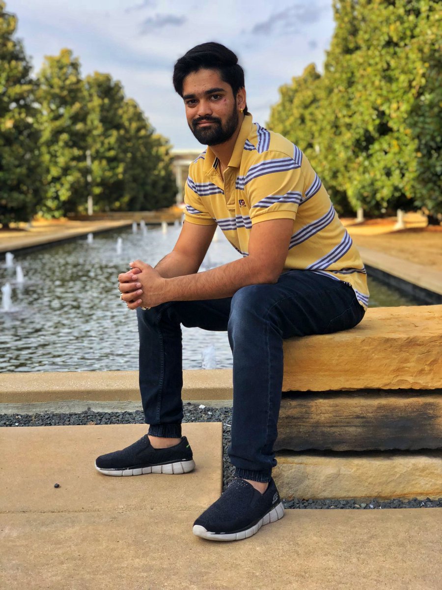 ronakburad007's tweet photo. Instead of trying to be like others, be the best version of yourself.  When you try to be like others you lose yourself ! #TuesdayThought  #keepsmiling #SpreadLove https://t.co/PTy5rHxqu8