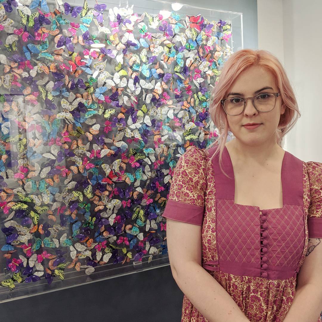 ButterflyArtUK's tweet photo. Here's the lovely Courtney at @OberonGallery in front of one of our pieces! If you're in the Lanes of Leicester make sure you pop in! Or get in touch info@oberongallery.com #MichaelOlsen #ButterflyArt https://t.co/O98yRdNnQG