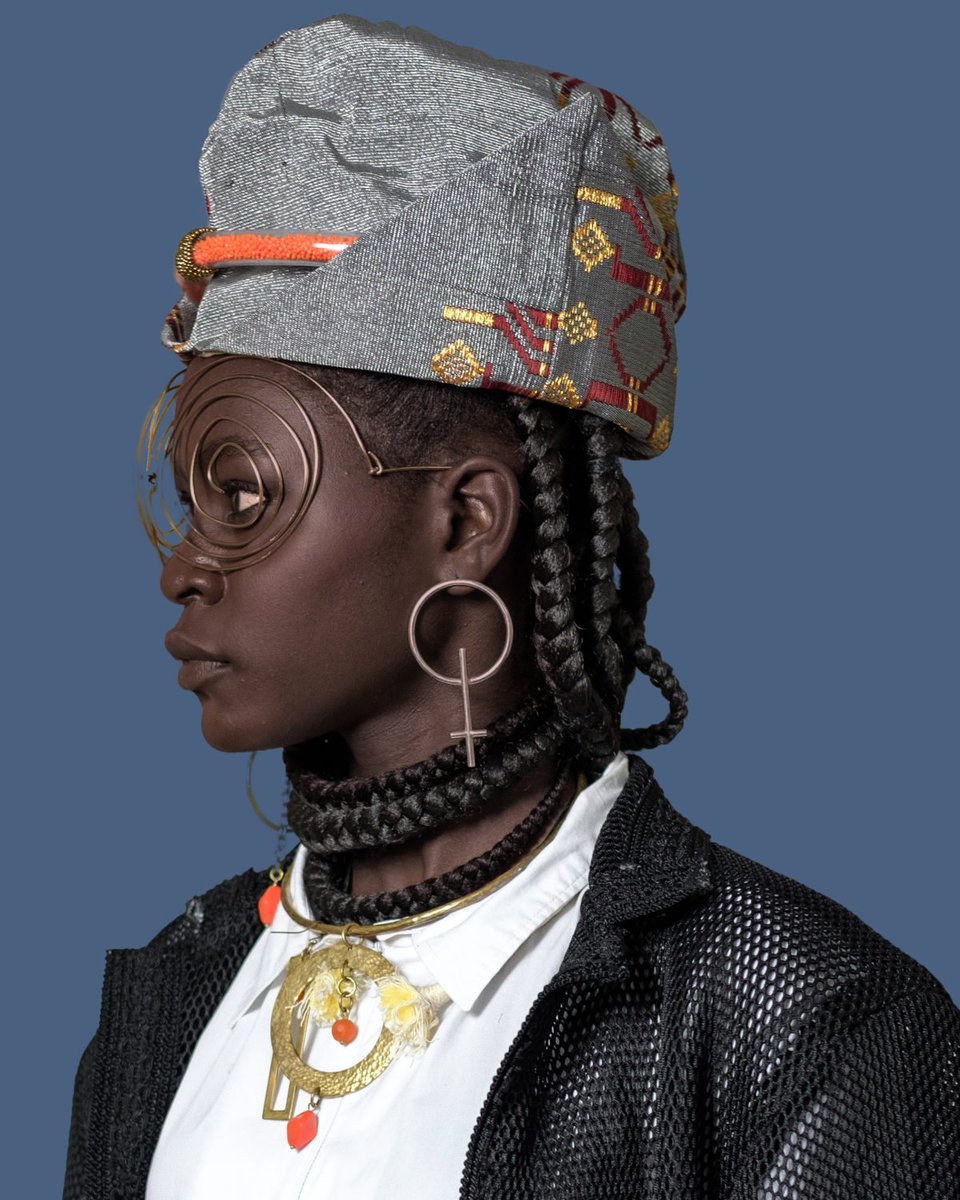 cocoabuttershow's tweet photo. Loving this 'Lagosfuturism' fashion portrait series! 😍 Published in @afropunk created by William Ukoh and styled by Daniel Obasi 🖤 Check out more photos here: https://t.co/jLTr5YEmEv https://t.co/mFEWAkDnKX