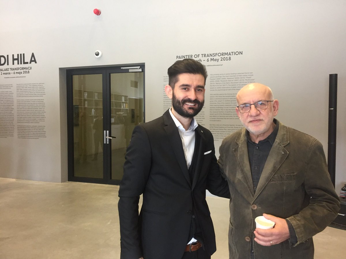 ArberVeizi's tweet photo. Vibes of modern &amp; realist shades of #Albania’s daily routine. Thank you #EdiHila 🇦🇱👨‍🎤, “Painter of Transformation” for the marvelous work &amp; for the inspiring approach w/ #Polish Modern Art audience. #MoMA #Warsaw #6May2018 https://t.co/l9VSABFuPk