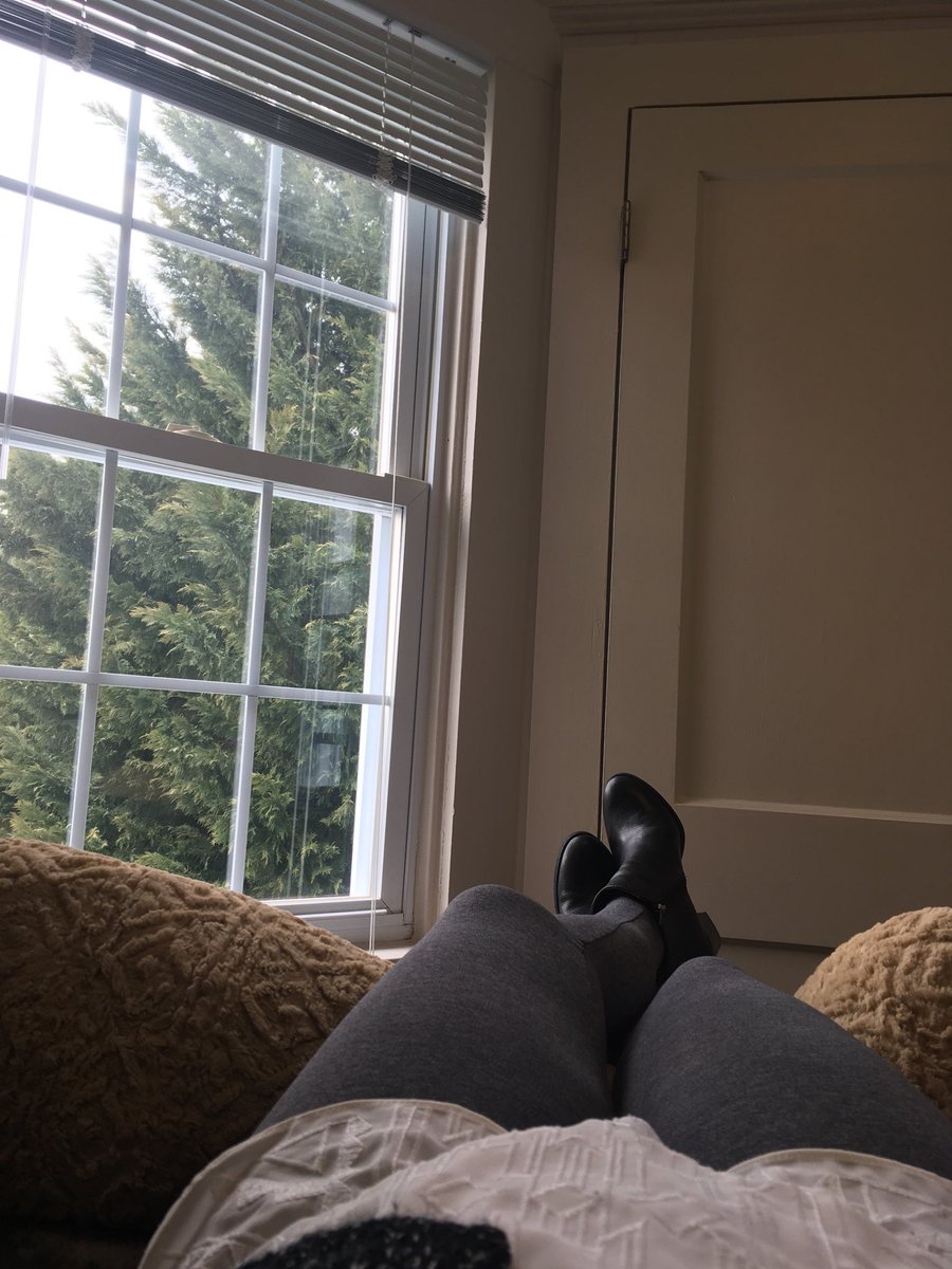 LashBar's tweet photo. Want beautiful, longer, Fuller lashes? All you have to do is lay back and relax...😍 #novalash #lashes #beautiful https://t.co/8OijbONyaz
