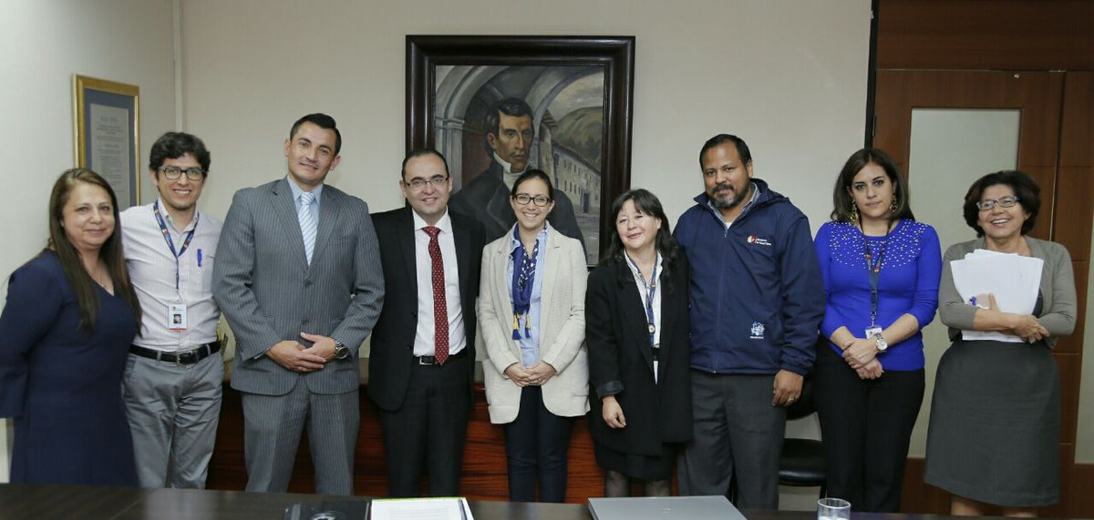 Salud_Ec's tweet photo. Esta mañana en #Quito, dentro de las actividades de la #AgendaSaludEc, ministra @MVEspinosaS mantuvo reunión para acuerdos interinstitucionales con Wilson Rodas, presidente del Consejo Directivo del @IESSec. https://t.co/Fqdo4IHt2g