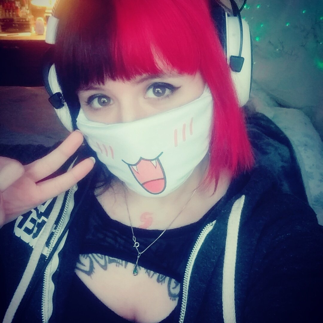 RicinCakess's tweet image. Mid day bday stream :) 
I'm 25 today :(

#TERM1N8T0R #Twitchkittens #twitch 

Twitch.tv/ricincakes