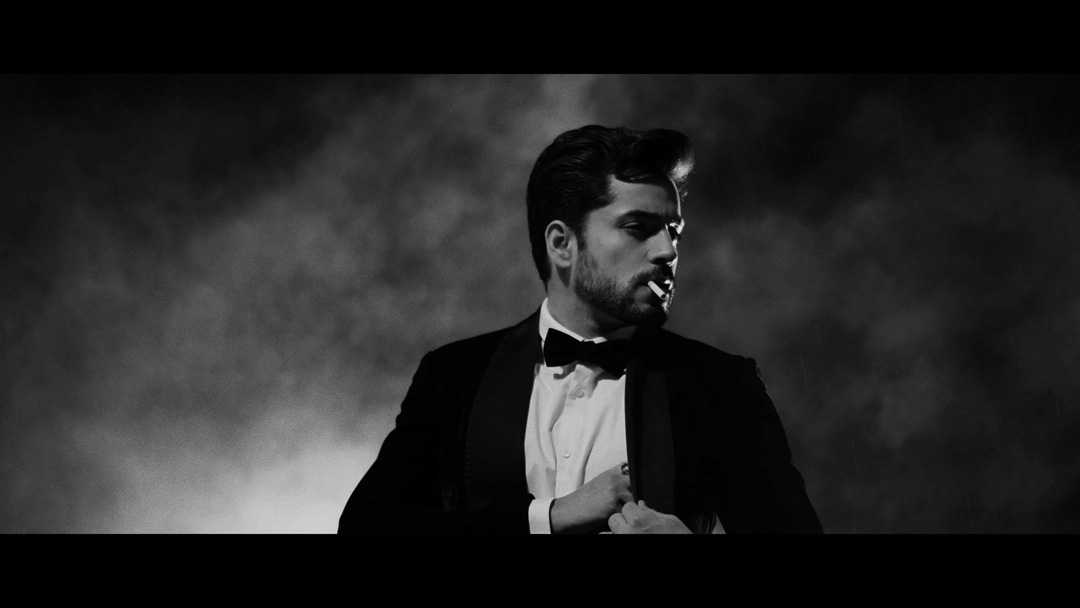 GautamUpdates's tweet photo. Watch teaser of @TheGautamGulati 's upcoming webseries 😎

➡️ https://t.co/r7EX8p67bV https://t.co/cIVCN7Y02D