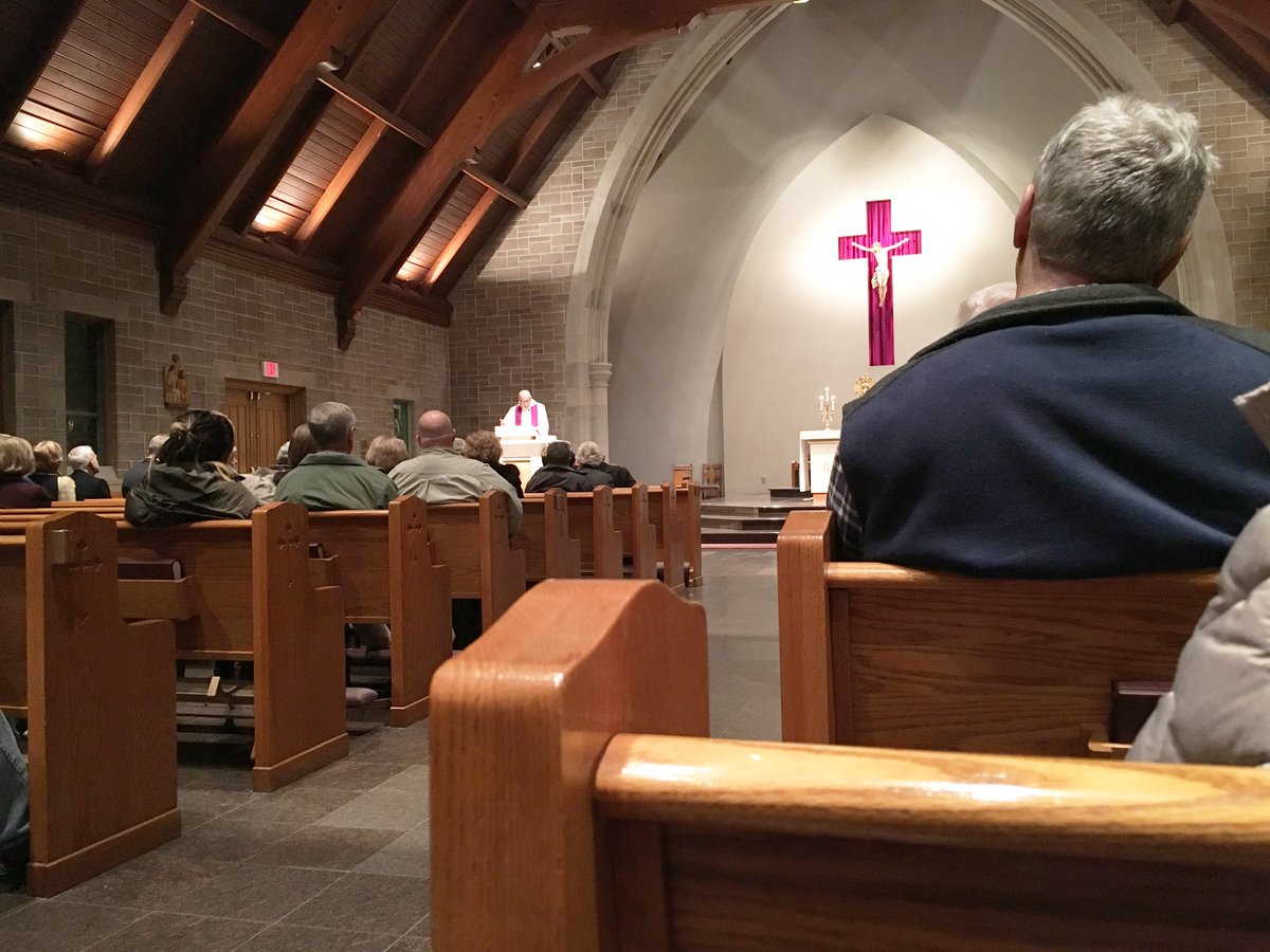 StCathTrumbull's tweet image. Great turnout last night for our Lenten Evening of Recollection! 

Our thanks to Fr. Carleton Jones, OP for his substantive, profound, and thought-provoking words! 

#TuesdayThoughts #OPpower #diobpt