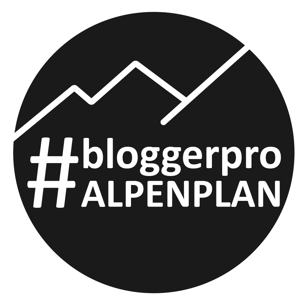 jaeger_d_berge's tweet photo. Habt ihr eigentlich auch schon mitgemacht?
„Bayerns Naturschönheiten“
Jetzt Abstimmen für's #RiedbergerHorn
#BloggerProAlpenplan
@Schwarzfuchs01
@peakture @wanderwuetig
@zwergambergcom @Luftschubser @EarnYourBacon @marcushaller
https://t.co/ERWAW0yW3Y https://t.co/Uz2RXsIeQQ