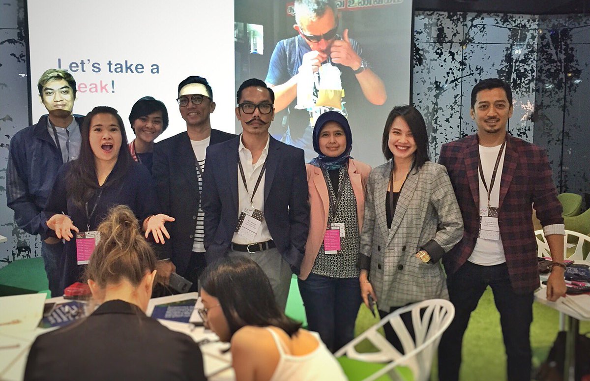 firmatoya's tweet photo. #Firmatoya goes to #TrendWatching2018 together with our brothers and sisters from #FABGroup

#Fabulo
#KataDigital
#Favum
#Fahrenheit
#SugarNSpice
#FABTouch

Exploring the endless possibilities of today’s innovations! https://t.co/WtQCNcu17T