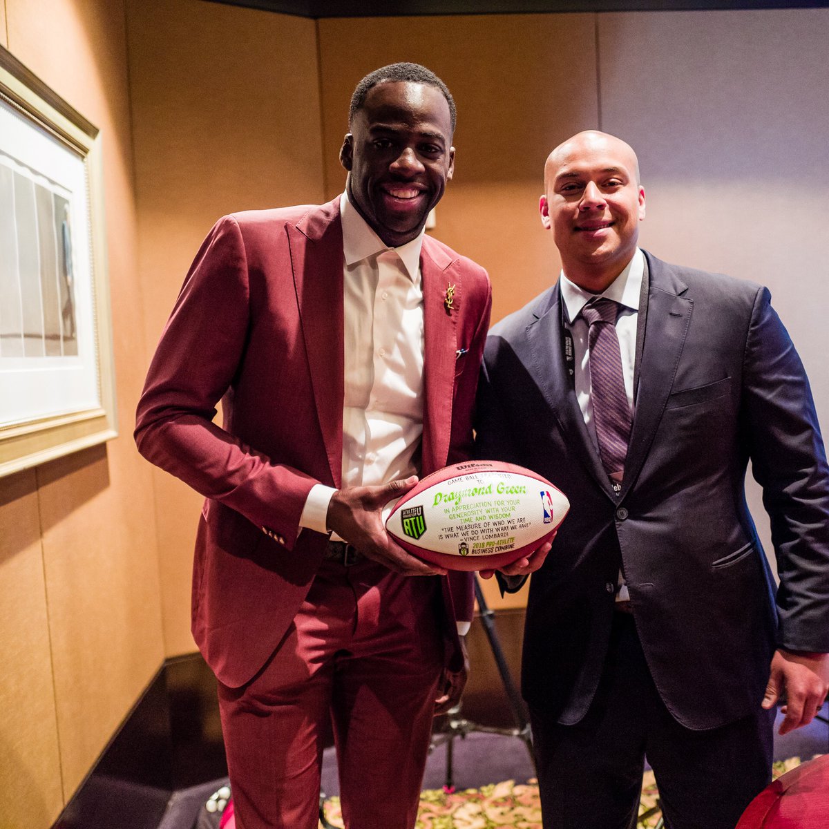 KT_PlayerEngage's tweet photo. “The most important investment you can make is in yourself!”
Warren Buffett

The @The_ATU_  Pro Athlete Business Combine is the beginning of professional athletes taking control of their future by investing in themselves! 

Thank you @axios &amp; @Money23Green 
#SmarterFaster https://t.co/bRGBWP99Nc