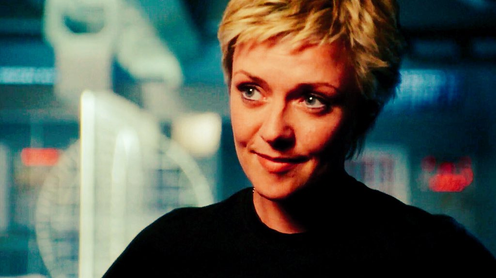 rsundayr's tweet photo. Please @MGM_Studios , give us more role models like Sam Carter. And at the same time, maybe you could let us know what she & her (ahem) retired general husband are up to
#StargateNow #DriveToRevive #GeneralSamCarter #GeneralJackONeill (retired) @stargatecommand @StargateNow https://t.co/b0p9FLtcgi