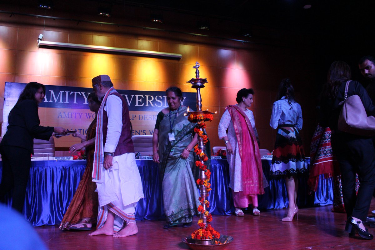 theshewings's tweet photo. #YesIBleed event  held at #AmityUniversity, Noida today from 3:30 p.m. to 6:00 p.m. with #AshwiniKrChaubey, #PriyankaRaina, #DivyaKhosla, #RekhaSharma https://t.co/ESARSF9ep7