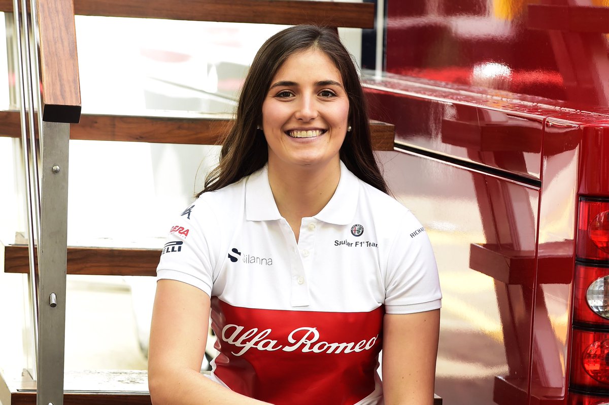 TataCalde's tweet photo. Estoy muy contenta de anunciar que continuaré junto al equipo @SauberF1Team @alfa_romeo mi camino en @F1 -esta temporada como piloto de pruebas! Gracias al equipo y a @escuderiatelmex por el apoyo y confianza! #F1 #AlfaRomeoSauberF1Team https://t.co/9rVU0FRzv7