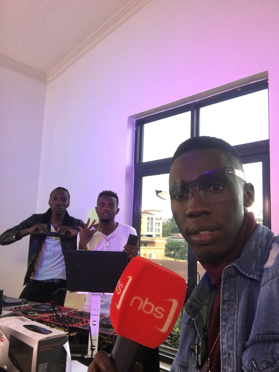 DouglasLwangaUg's tweet photo. #YoRequest is what we run fo ya : connect via #NBSAFTER5
@DouglasLwangaUg @mckatsug @RojaDj @dvjmercypro https://t.co/lSsZmHG4t7