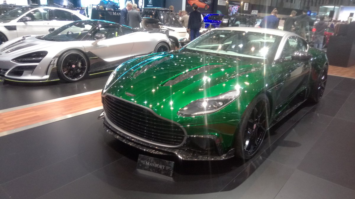 devos_alain's tweet image. #GimsSwiss2018. Ook dit is Genève, een ode aan de wansmaak bij Mansory. @Autowereld_be