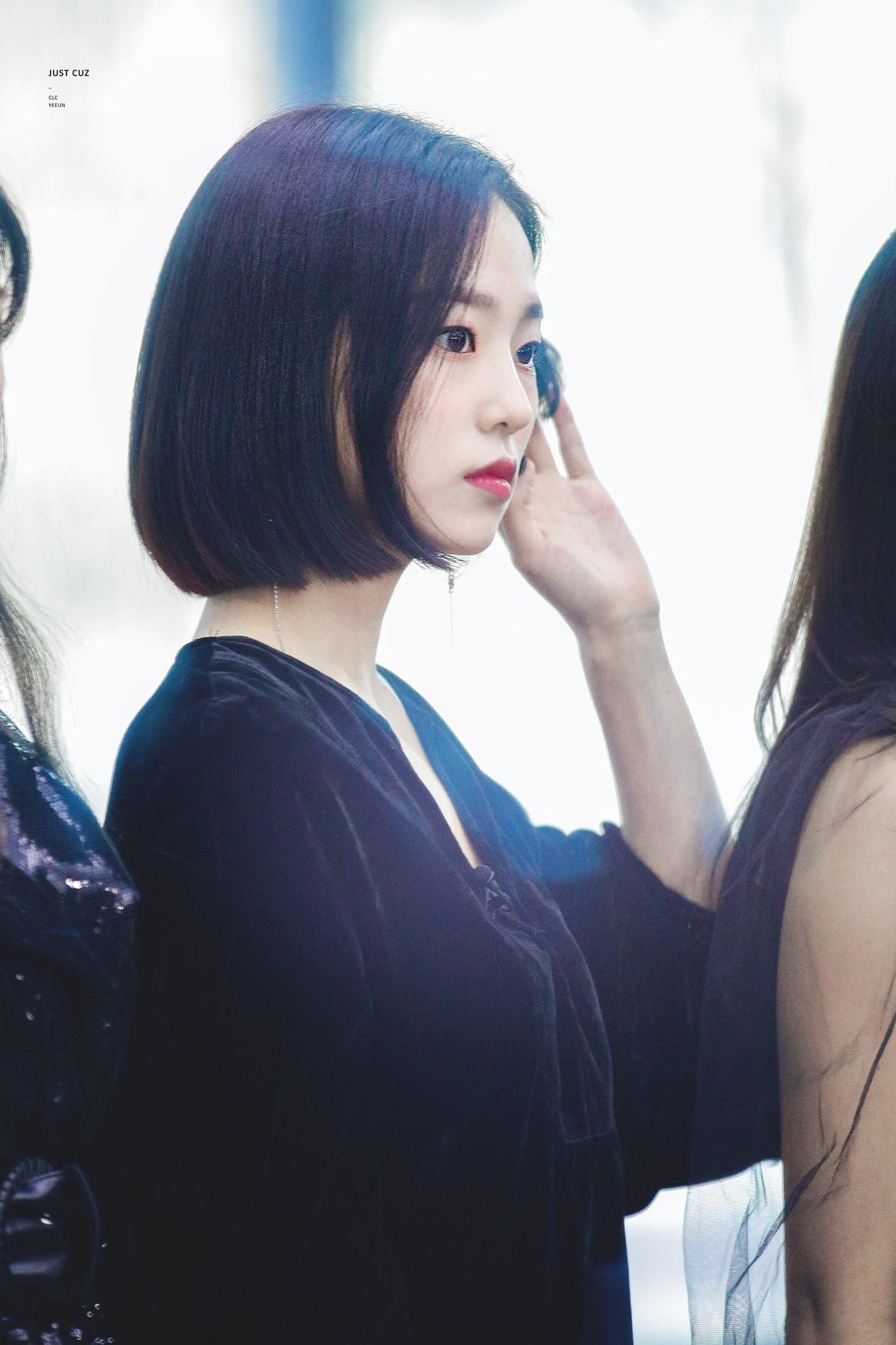 DXnHYJxVwAY8xD0.jpg:large