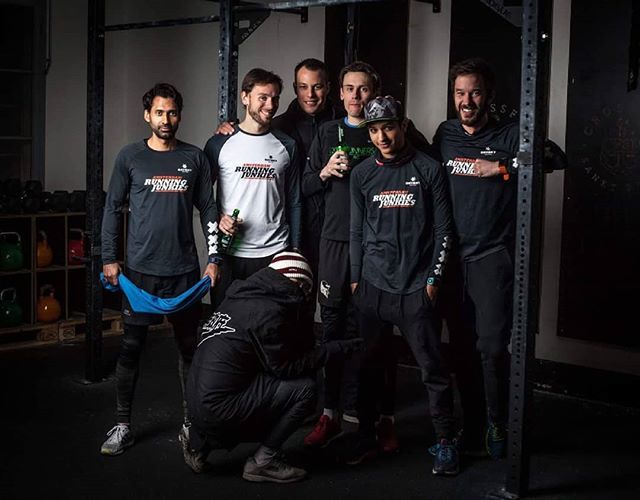 Last weekend's Tide Runners midnight Half RJ crew. 🔥❄
🔸
Big shoutout to our @tiderunnershh
friends for their warm hospitality and for organising another succesful event! 📷 By <a href="/mukone/">mukone</a>
🔹
#runningjunkies #tiderunners #midnighthalf #crewlove #slowand… ift.tt/2Fja8x7