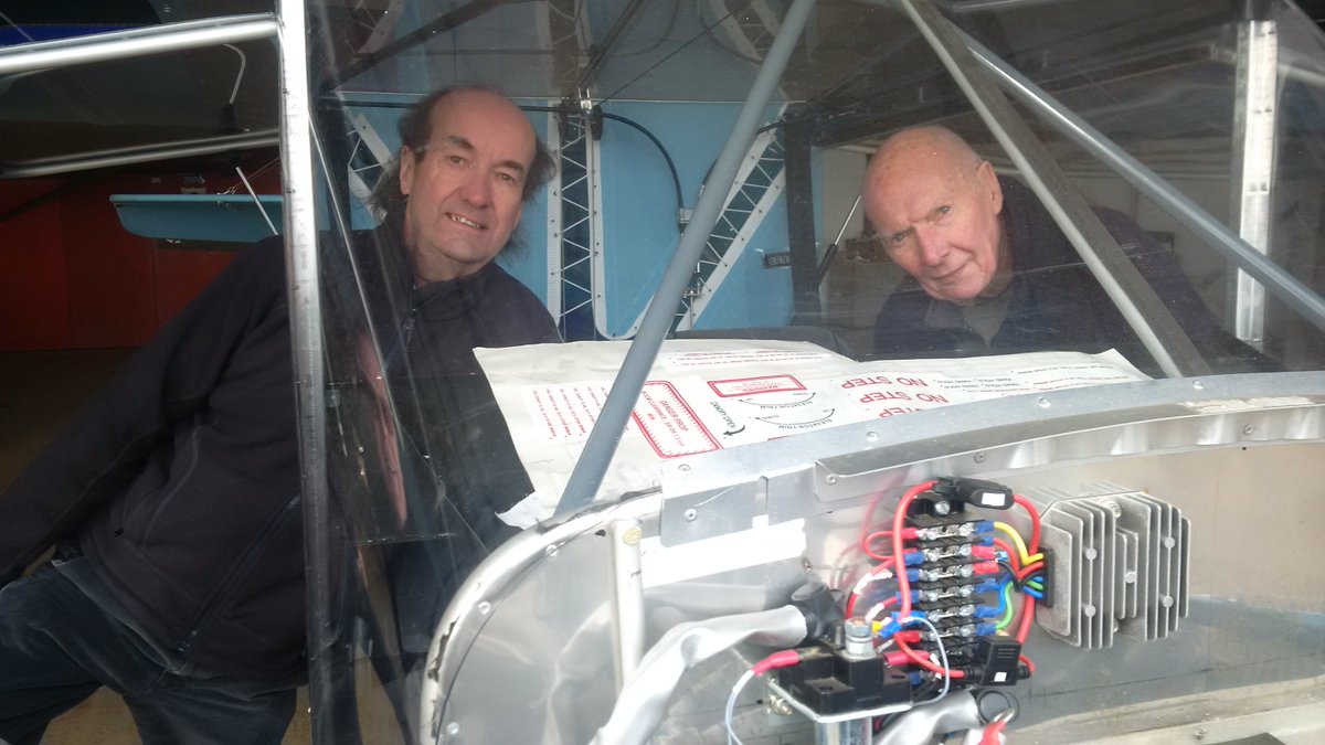 Fantastic to see BLC &amp; <a href="/newacad/">Ormiston NEW Academy</a> volunteers working together @RAeSCareers <a href="/AeroSociety/">Royal Aeronautical Society</a>