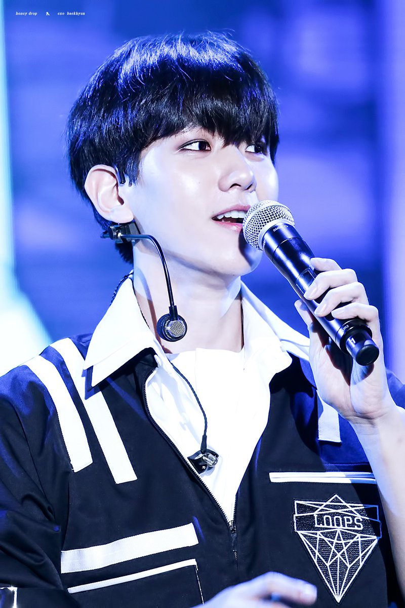 honeydrop_506's tweet photo. 흑발 배쿠 보고가세여  다덜 백현 흑발 좋아하시지요 ?_? 

#iHeartAwards #BestFanArmy #EXOL @weareoneEXO https://t.co/RDhfl0zjnT