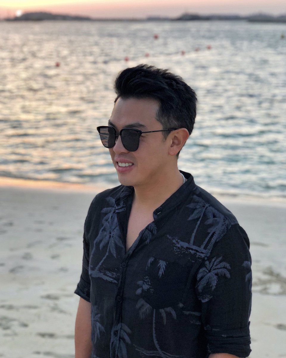 WonhoChung's tweet photo. Liquid sunsets and textile palm trees 🌅🌴
#nohow #nohowstyle #benohow #marianodivaio #mdvstyle 😎 https://t.co/XVGZWqO8Eu