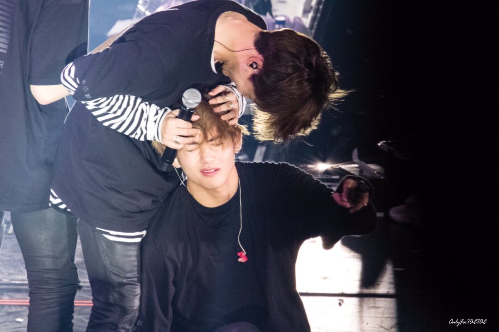 taehyungpic's tweet photo. #VMIN 🐯🐥

#iHeartAwards #BestFanArmy #BTSARMY  @BTS_twt https://t.co/YekBVzfAvx