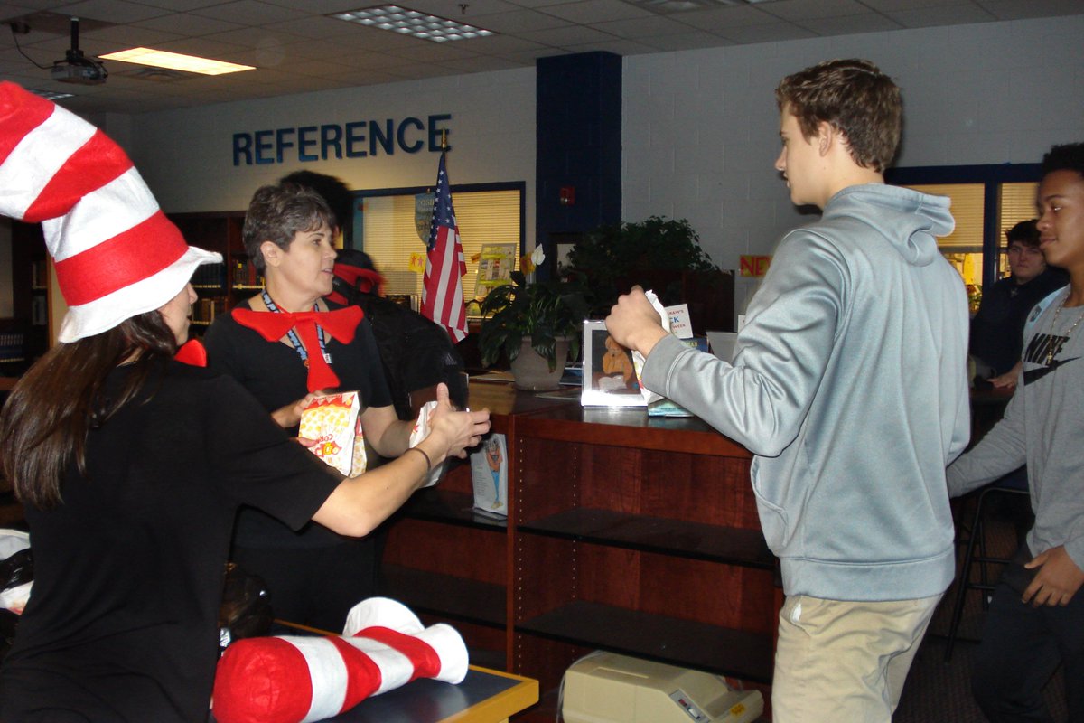 CosbyLibrary's tweet photo. Read Across America Day was a great success at Cosby! Dr. Seuss Bingo and popcorn made everyone's day! https://t.co/hsJdkzf6yK
