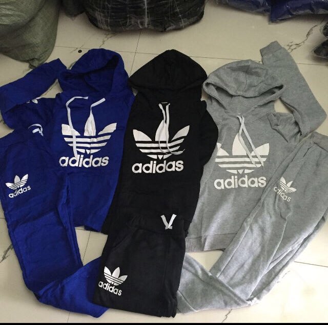 Imy24 에미 Eimy Ar Twitter パロディ セットアップ 人気 です 6000 海外輸入 コピー Adidaspharrellwilliams Adidas アディダス ナイキ カルバンクライン Dm 待ってます 人 宜しくお願い致します R1ぐらんぷり T Co Lmshasv6ew