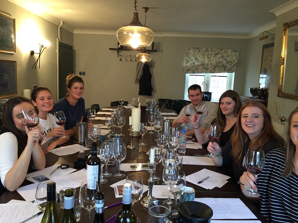 Happy faces today at our latest #winetraining with the superstar teams <a href="/thesandsend/">The Sands End Pub</a> and <a href="/CrossKeys_PH/">The Cross Keys Pub</a> #workshops #winetasting