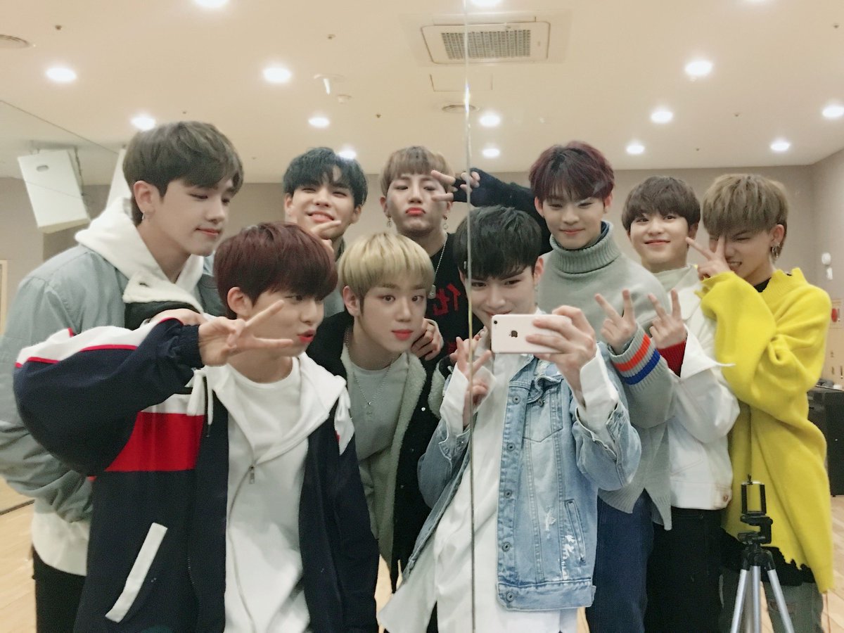 mix9thaiproject's tweet photo. Debut project from Thaifans

โปรเจคฉลองการเดบิวต์ของหนุ่มๆ ทั้ง 9 คน จากบ้านเบสไทย

รอติดตามรายละเอียดได้ที่ @mix9thaiproject เร็วๆนี้ ค่ะ
#MIXNINE #믹스나인 https://t.co/VR8qShWMHC