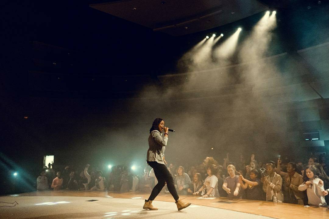 LaToriamusic's tweet photo. Man! @djwarr777 and I loved worshiping with the yung queens at @there4gathering T{4} 2018!!! 🎶
Photo credit: @grantdaniels
.
#there4 #worship #latoriamusic - https://t.co/9VWJ4DVdBA https://t.co/hlMSRK36MC