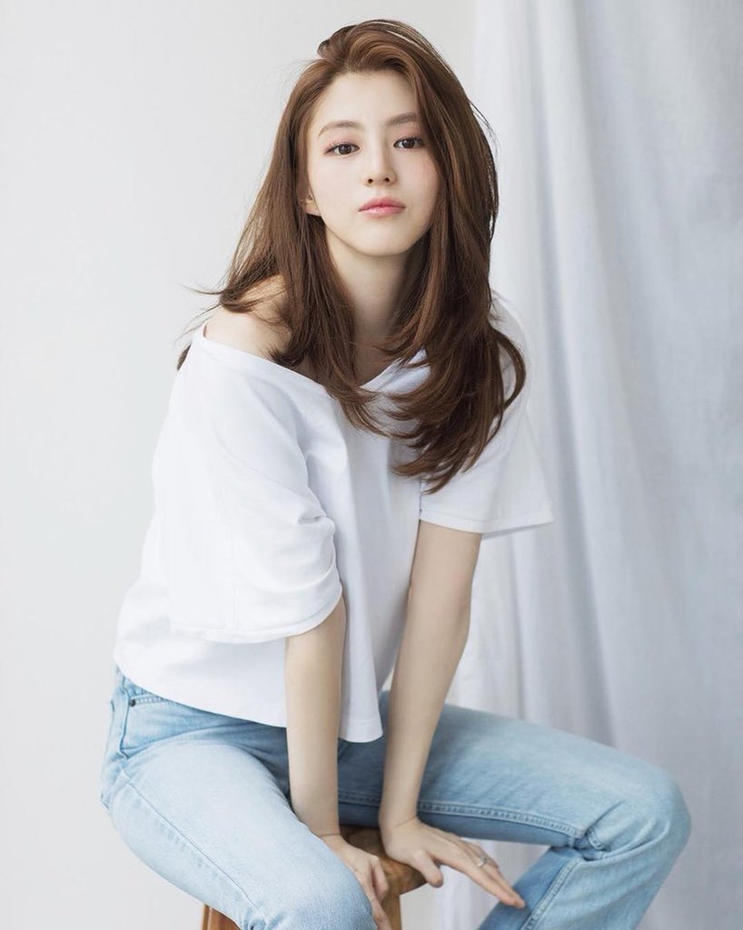 bittepls_'s tweet photo. Kyungsoo’s wife in his upcoming drama. #digahole #hidemyself #wthsopretty #whysopretty #jealousbutamazedbyherbeauty #hansohee #prettyhuman https://t.co/sV5SdJc8zE