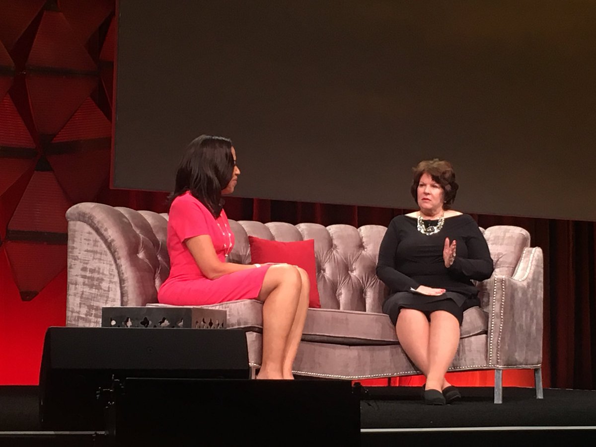 Karunya09's tweet photo. Kathy Walters (Georgia Pacific) nails it @WFFHQ #WordsMatter #Challenge #Inclusion #LeanIn #Diversity #BigChanges https://t.co/qzlEfZSeYs