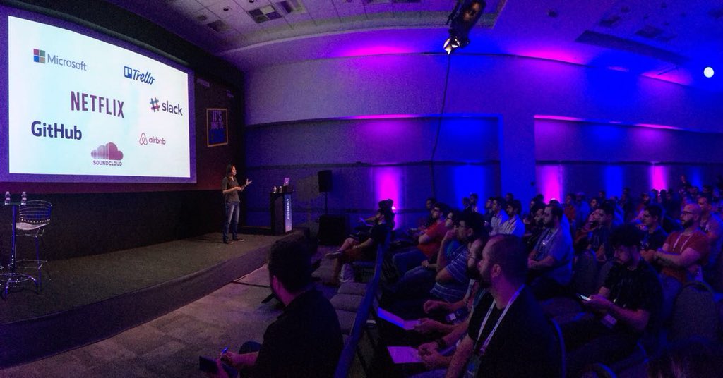 jchahoud's tweet image. Falando sobre programação reativa e funcional no #phpexperience #PHPx2018 #phpexperience2018 @iMasters