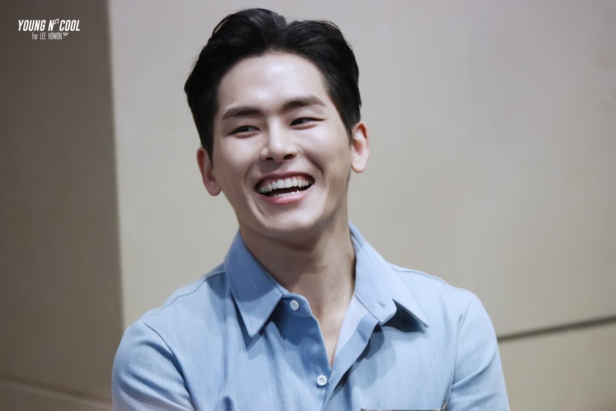 I think i miss this baby so muchhh 😭 CAN'T WAIT FOR HIS 1ST MINI ALBUM !!! #HOYA_1stMiniAlbum