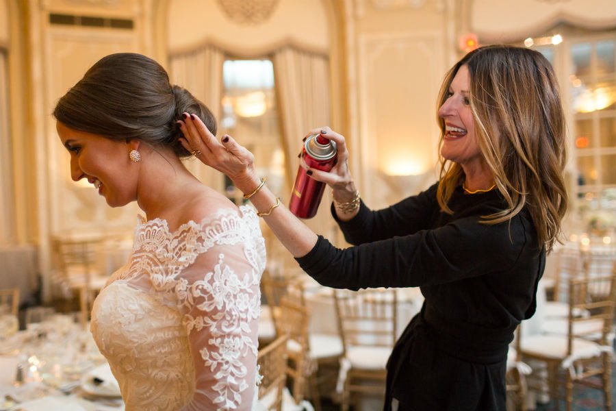 Alice Fay—the catering manager at Boston’s Fairmont Copley Plaza—shares five tried-and-true tips for starting off on the right Jimmy Choo-wearing foot.

:bit.ly/2tjktbb