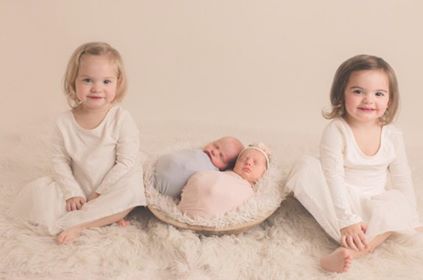 ccrmhouston's tweet photo. Here's a double dose of cuteness on this #TwinTuesday! Brought to you by the Brown family :) #HoustonIVF #IVFSuccess #twinning #IVFfamily https://t.co/av4MeRDu0a