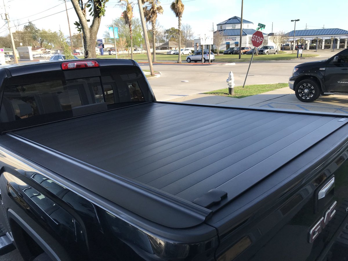 TonyMobileAudio's tweet image. RETRAX Truck Bed Covers installed by Tony’s Auto Salon! Come see us today for all your truck accessories! #5043053777 #retrax #retraxpro #retraxbedcover #truckaccessories #gmcsierradenali #gmcdenali #denali #tonysautosalon #novehiclesleftbehind tonysautosalon.com