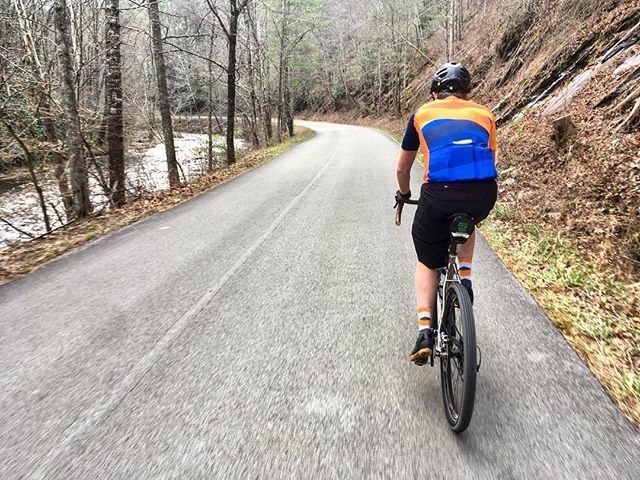 Switchback_CC's tweet image. #switchbackhunter @mattliers grinding out the miles in preparation for 300 miles of gravel and singletrack at the #VISTA300. Check out @chilhoweeoutdoorsllc for more info on a really cool event!
... ...
#switchbackcc | #switchbackhunting ift.tt/2FvXr5B