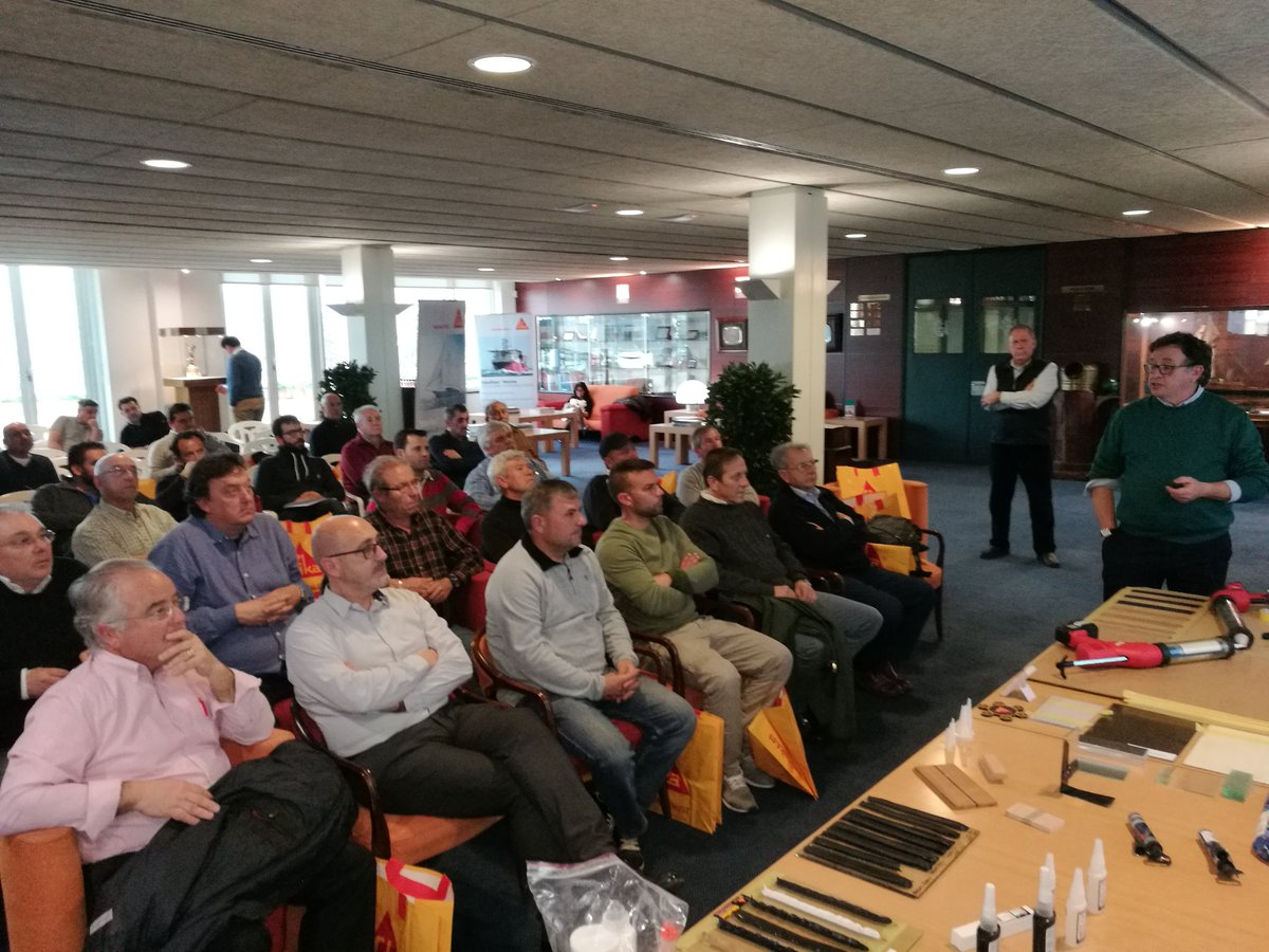 JuanPSanche's tweet photo. @SikaSpain @planaonline nuestro curso Distribución Náutica despierta gran interés en @RCN_Valencia https://t.co/4fPXgusc8D