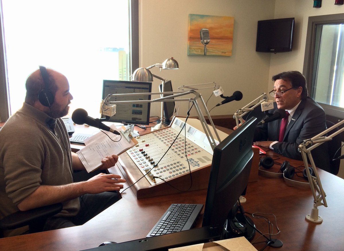 germainchevarie's tweet photo. En direct à @cfimradio pour ma chronique du député. Ajd on parle du dépôt et du cheminement d’une pétition à l’Assemblée nationale. #Polqc #AssNat #Député #IdlM https://t.co/Zh4hBMr2iu