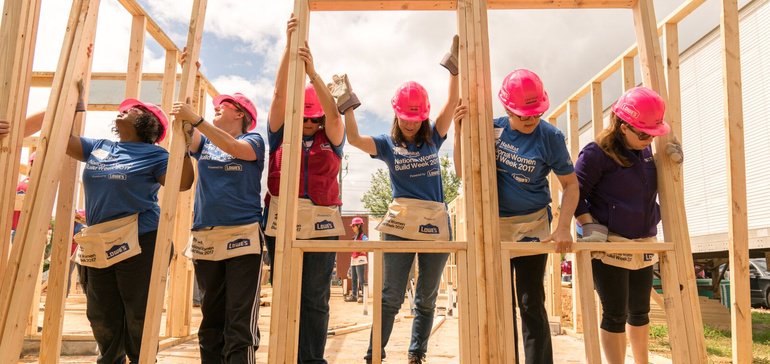 WiOPSMentors's tweet photo. Building a path: How targeted events can draw women into construction #WICWeek2018: https://t.co/ly3qZPV8yP via @constructdive #WICWeek2018 https://t.co/oMiHguqy1x
